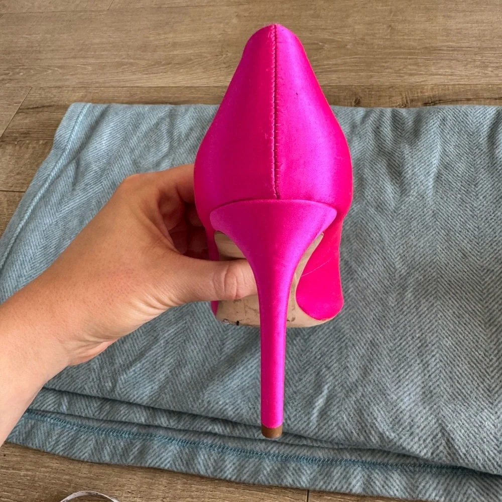 BADGLEY MISCHKA Cher Crystal Embellished Pump in Hot Pink Satin Size US 8.5 - Picture 14 of 16